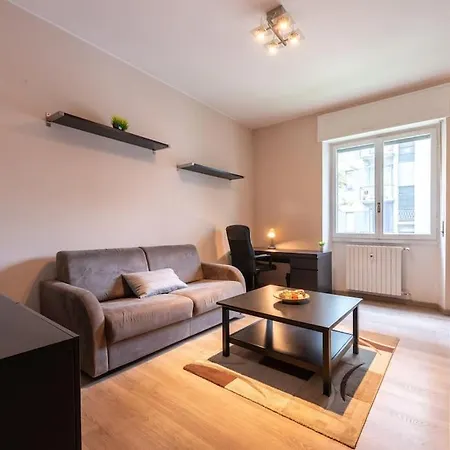 Apartment Intero Alloggio Bande Nere M1 Milan